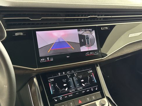 Used 2024 Audi Q8 Premium Plus w/ Premium Plus Package image 5