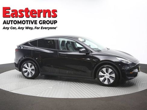 Used 2021 Tesla Model Y Long Range AWD/4WD image 41
