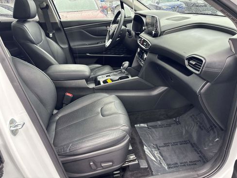 Used 2019 Hyundai Santa Fe AWD image 16