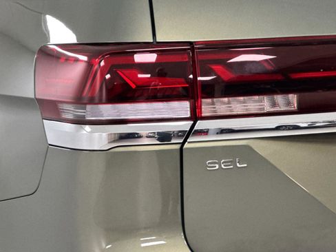 New 2026 Volkswagen Atlas SEL Premium R-Line AWD/4WD image 25