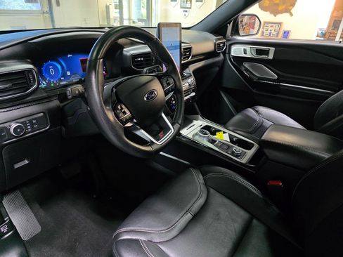 Used 2021 Ford Explorer ST w/ Equipment Group 401A AWD/4WD image 16