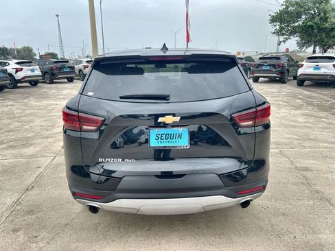 Certified 2025 Chevrolet Blazer LT AWD/4WD image 31
