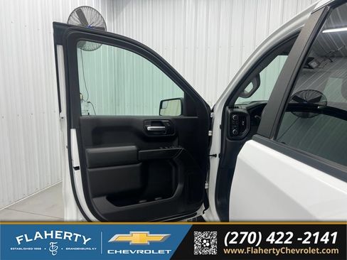 Used 2022 Chevrolet Silverado 1500 Custom Trail Boss AWD/4WD image 8