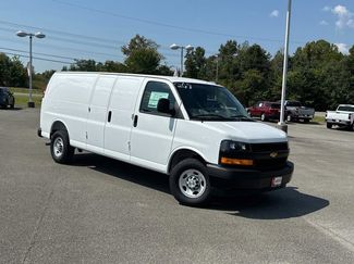 New 2025 Chevrolet Express 3500 Extended w/ Driver Convenience Package RWD video 2