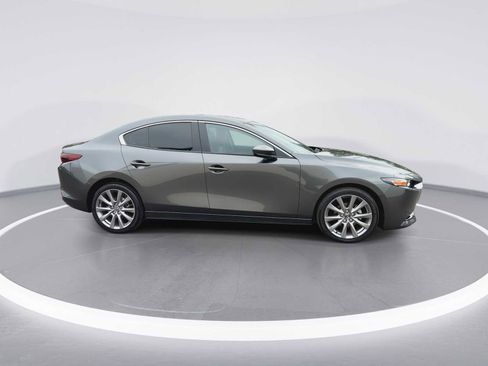 Used 2023 MAZDA MAZDA3 s FWD image 9