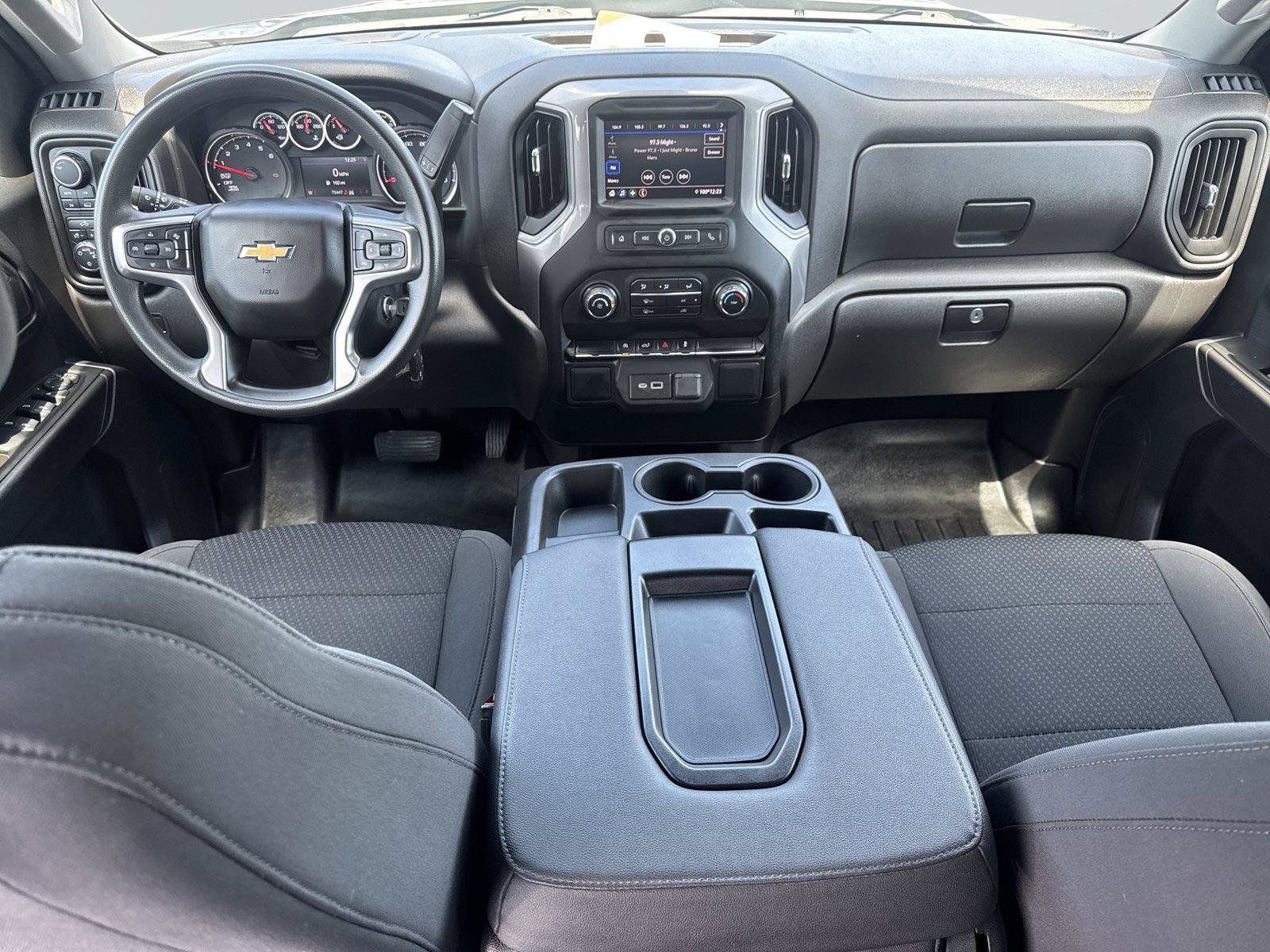 Used 2022 Chevrolet Silverado 1500 Custom w/ Safety Confidence Package AWD/4WD image 13