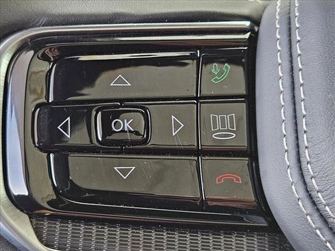 Used 2025 Jeep Grand Wagoneer L Series II Obsidian w/ Quick Order Packagew 28T image 18