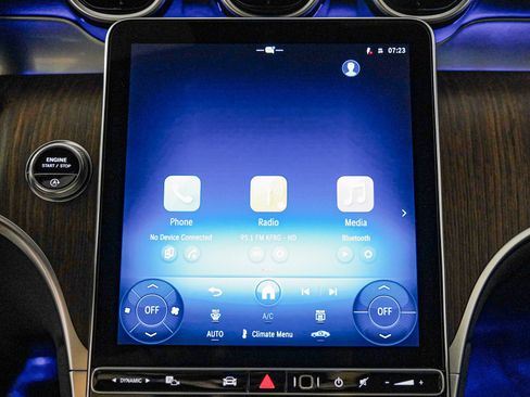 Certified 2026 Mercedes-Benz GLC 300 image 21