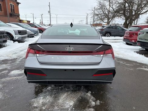 New 2026 Hyundai Elantra Sport image 6