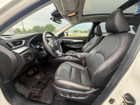 Used 2019 INFINITI QX50 Essential w/ Premium Heat Package AWD/4WD image 12