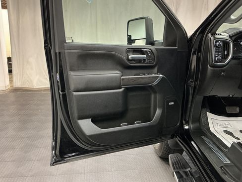 Used 2022 Chevrolet Silverado 2500 LTZ w/ Z71 Chrome Sport Edition AWD/4WD image 20