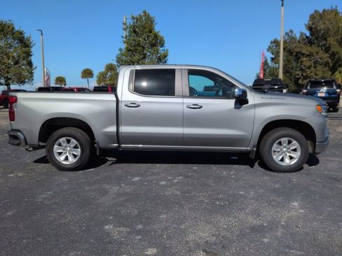 Used 2025 Chevrolet Silverado 1500 LT image 3