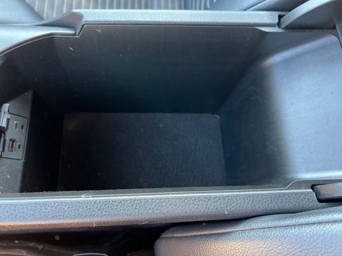 Used 2022 Toyota Camry SE image 18