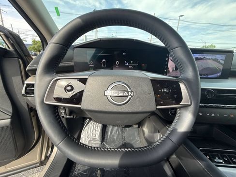 Used 2025 Nissan Murano SL AWD/4WD image 16