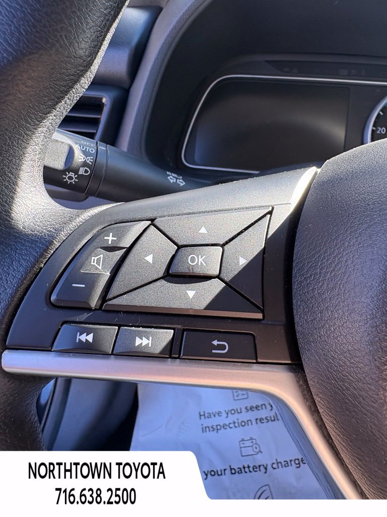 Used 2025 Nissan Leaf S FWD image 19