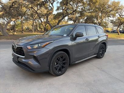 Used 2022 Toyota Highlander L