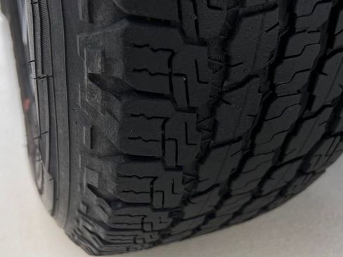 Used 2023 Jeep Wrangler Unlimited Sport AWD/4WD image 29