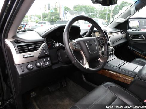 Used 2015 GMC Yukon XL Denali w/ Touring Package AWD/4WD image 12