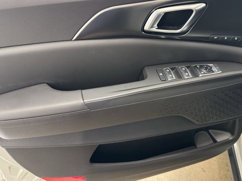 New 2026 Kia Carnival SX w/ SX Dark Edition Package image 21