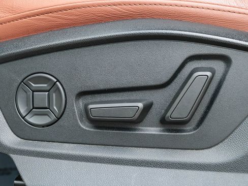 Used 2023 Audi Q8 Premium w/ Convenience Package image 50