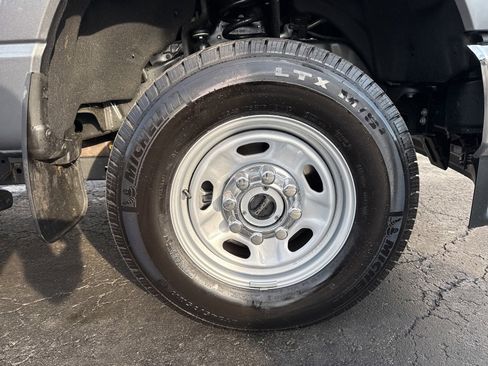 Used 2025 Ford F250 XL w/ XL Driver Assist Package image 46