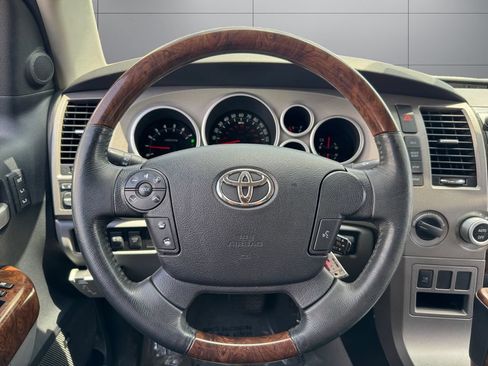 Used 2010 Toyota Tundra Limited AWD/4WD image 13