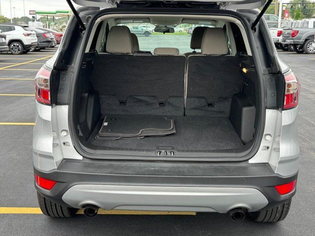 Used 2017 Ford Escape SE AWD/4WD image 5