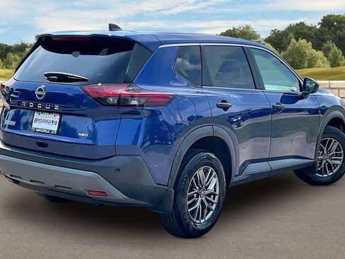 Used 2023 Nissan Rogue S AWD/4WD image 12