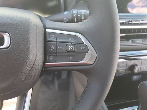 New 2026 Jeep Compass Limited w/ Sun, Sound & Navigation Group AWD/4WD image 18