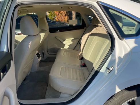Used 2013 Volkswagen Passat 2.5 SEL image 35