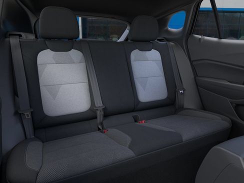 New 2026 Chevrolet Trax RS w/ Sunroof Package FWD image 24