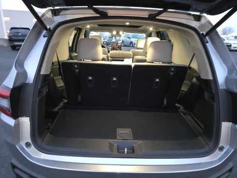 New 2025 Honda Pilot Touring image 22