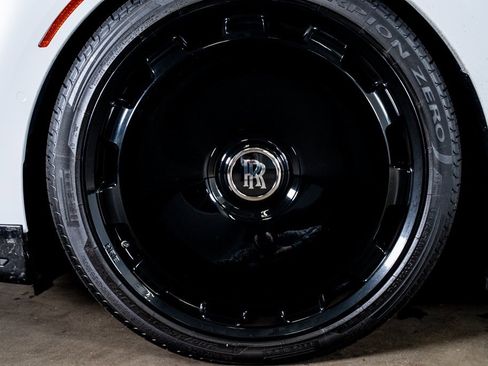 Used 2024 Rolls-Royce Spectre w/ Spectre Launch Package image 12