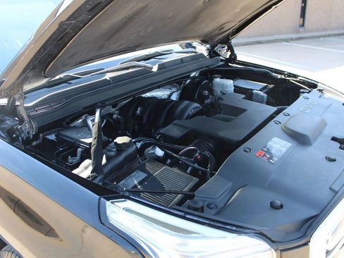 Used 2015 GMC Yukon SLT image 28