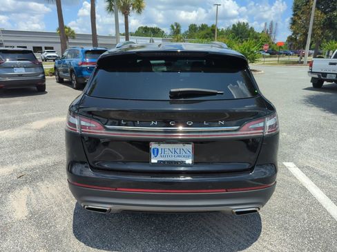 Used 2022 Lincoln Nautilus Reserve w/ Equipment Group 201A AWD/4WD image 7