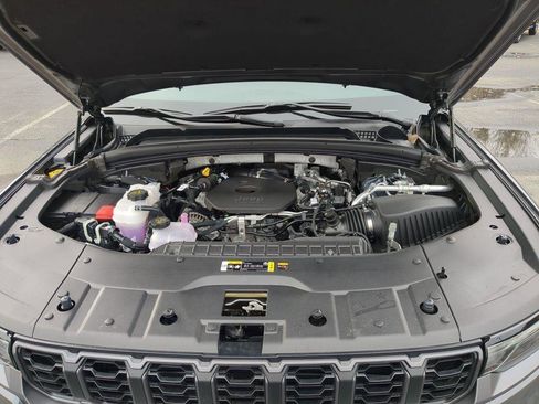 New 2026 Jeep Grand Cherokee L 4WD image 23
