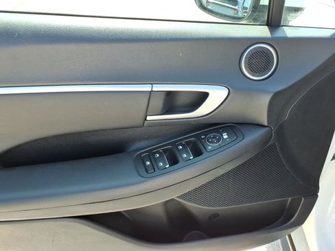 Used 2024 Hyundai Sonata SEL FWD image 12