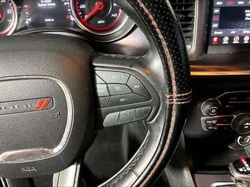 Used 2019 Dodge Charger SXT RWD image 15
