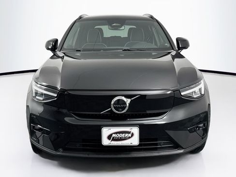 Used 2023 Volvo XC40 Recharge Plus AWD/4WD image 7