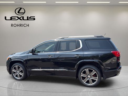 Used 2017 GMC Acadia Denali w/ Technology Package AWD/4WD image 9