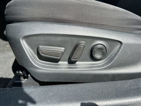 Used 2023 Toyota Camry LE FWD image 12