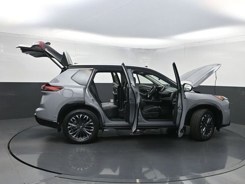 Used 2024 Nissan Rogue Platinum AWD/4WD image 37
