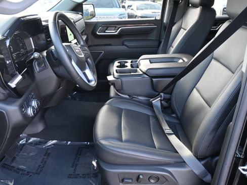 Used 2025 GMC Sierra 1500 SLT RWD image 13