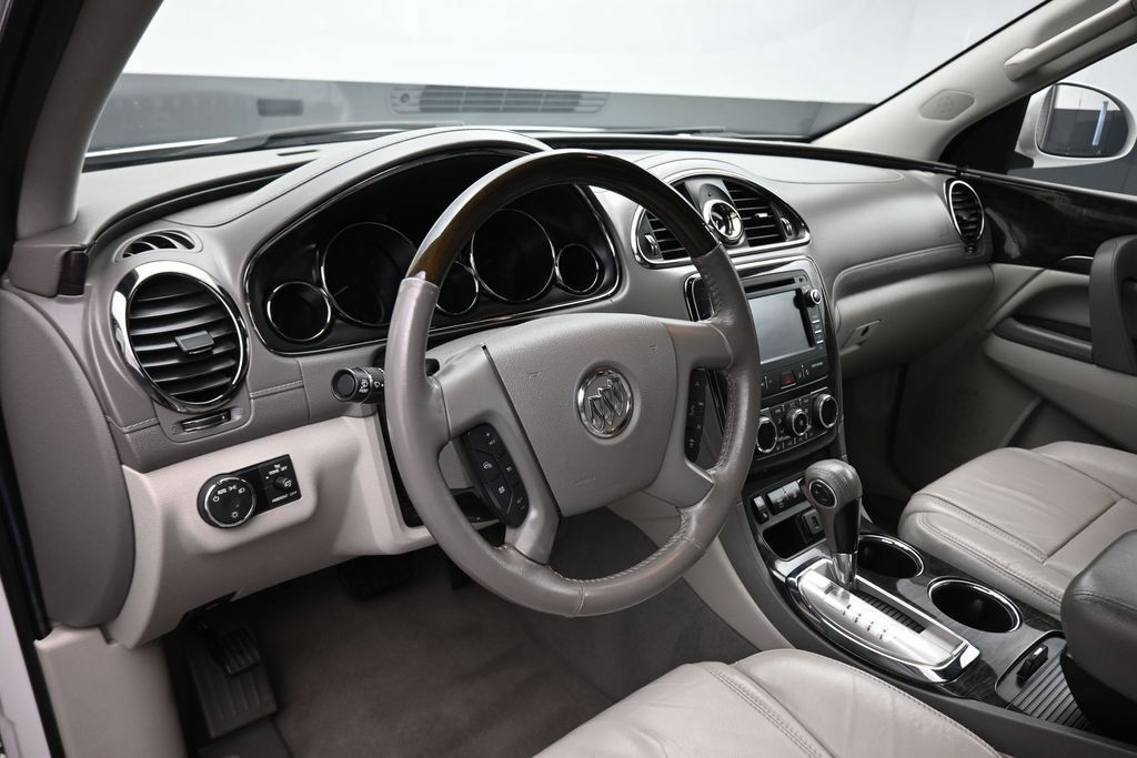 Used 2017 Buick Enclave Leather AWD/4WD image 14