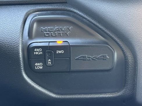 Used 2019 RAM 3500 Big Horn image 21