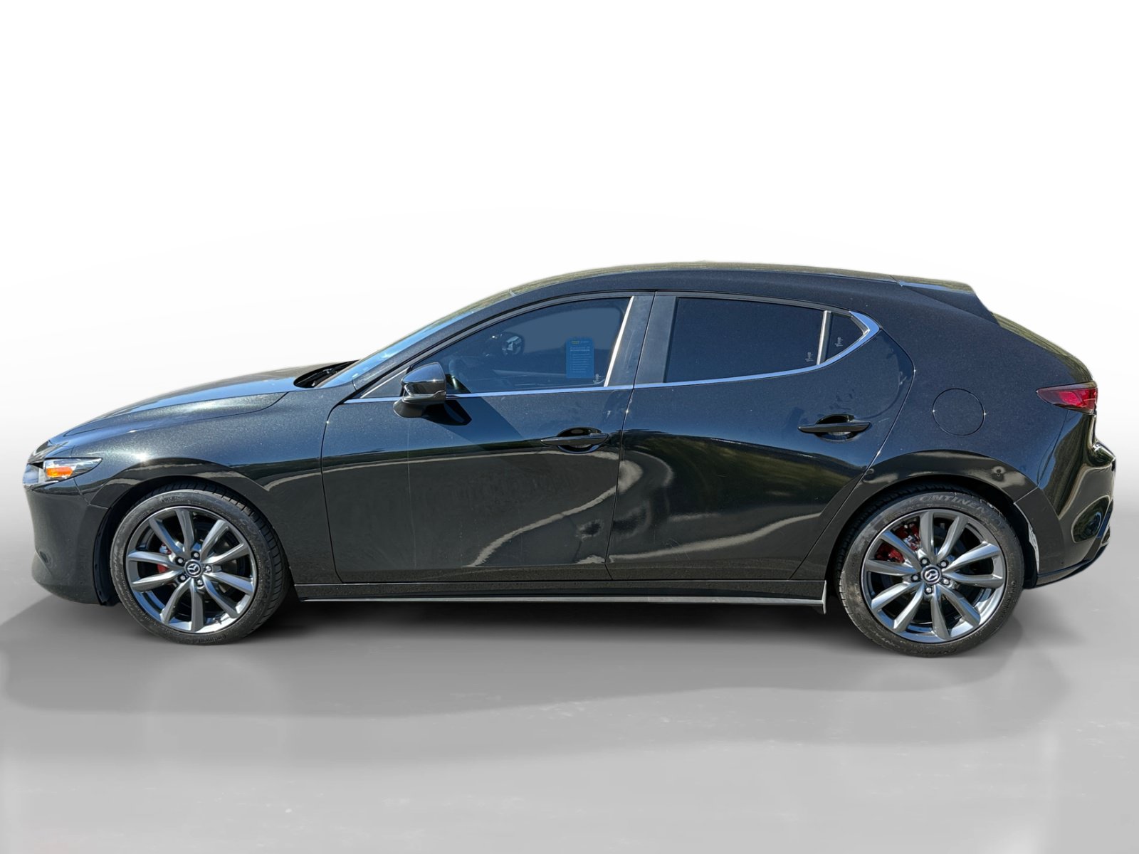Used 2019 MAZDA MAZDA3 Hatchback w/ Preferred Package FWD image 2