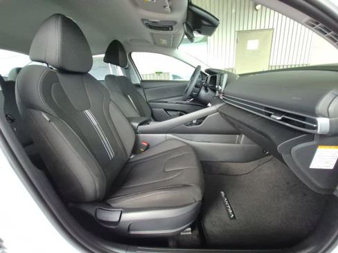 New 2026 Hyundai Elantra Blue image 14