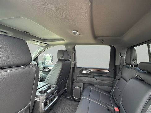 New 2025 GMC Sierra 2500 Denali w/ Denali Reserve Package image 14