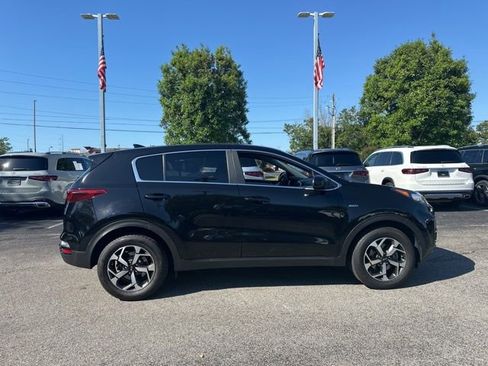 Used 2021 Kia Sportage LX AWD/4WD image 3