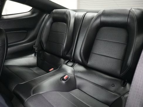 Used 2017 Ford Mustang GT Premium w/ GT Performance Package RWD image 15